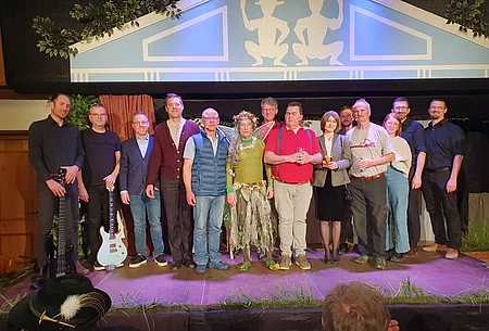 Bild zeigt die Dartseller des Nockherbergs in Neubeuern